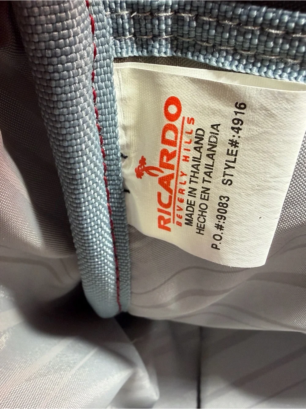 Ricardo everyday red zip